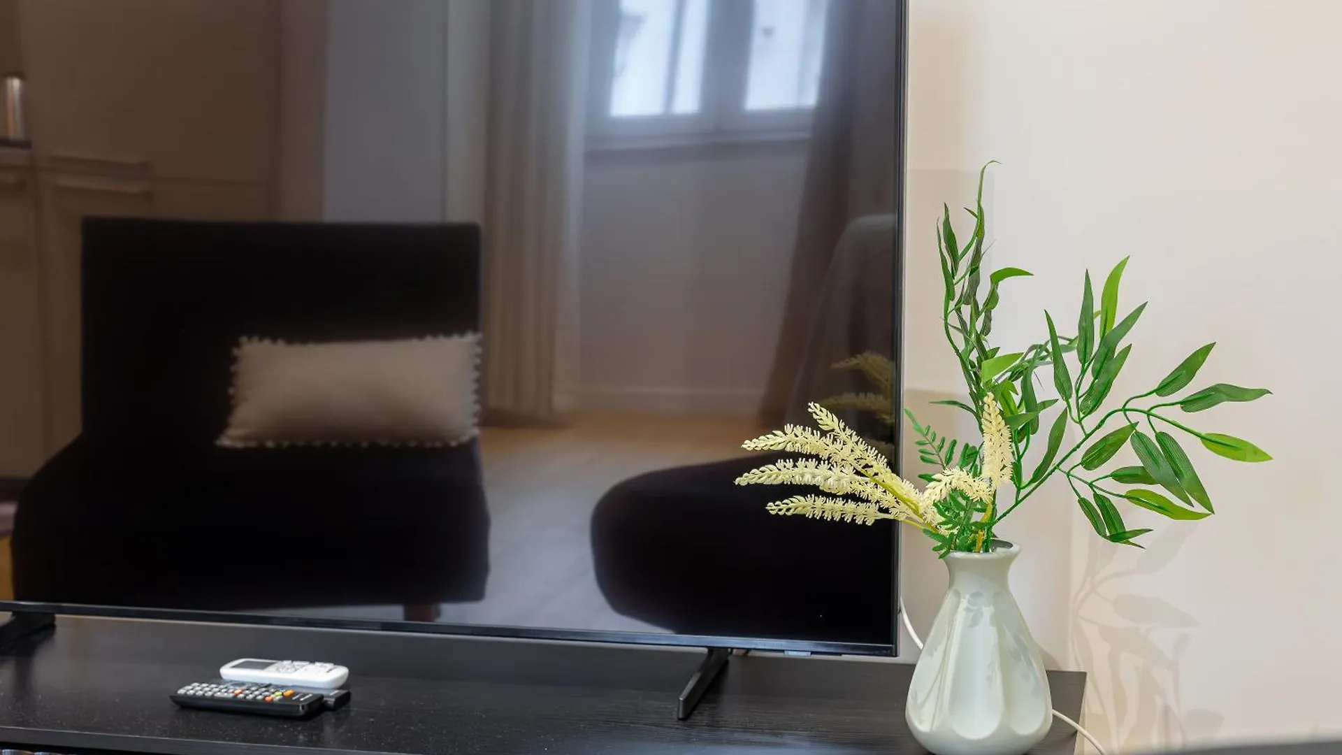 Iflat Monti Brand New Peaceful Apartment Rome Italy