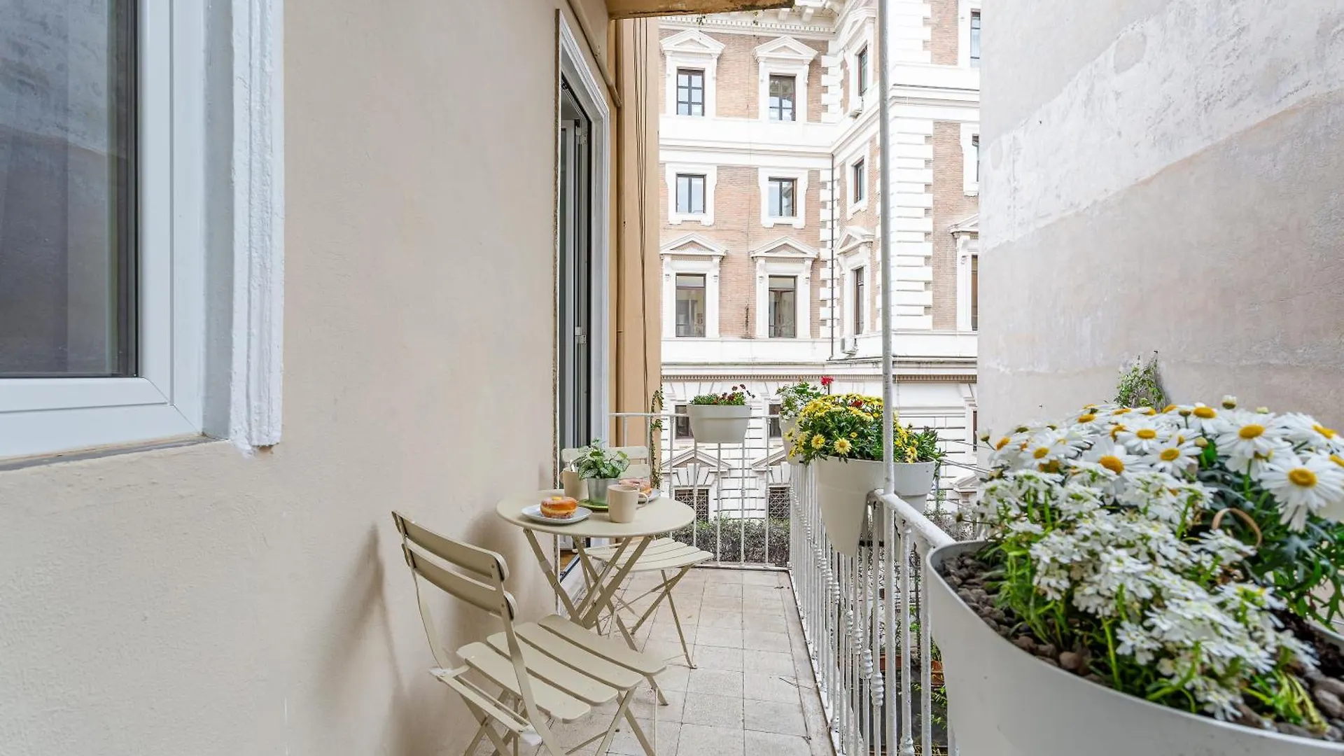 Iflat Monti Brand New Peaceful Apartment Rome