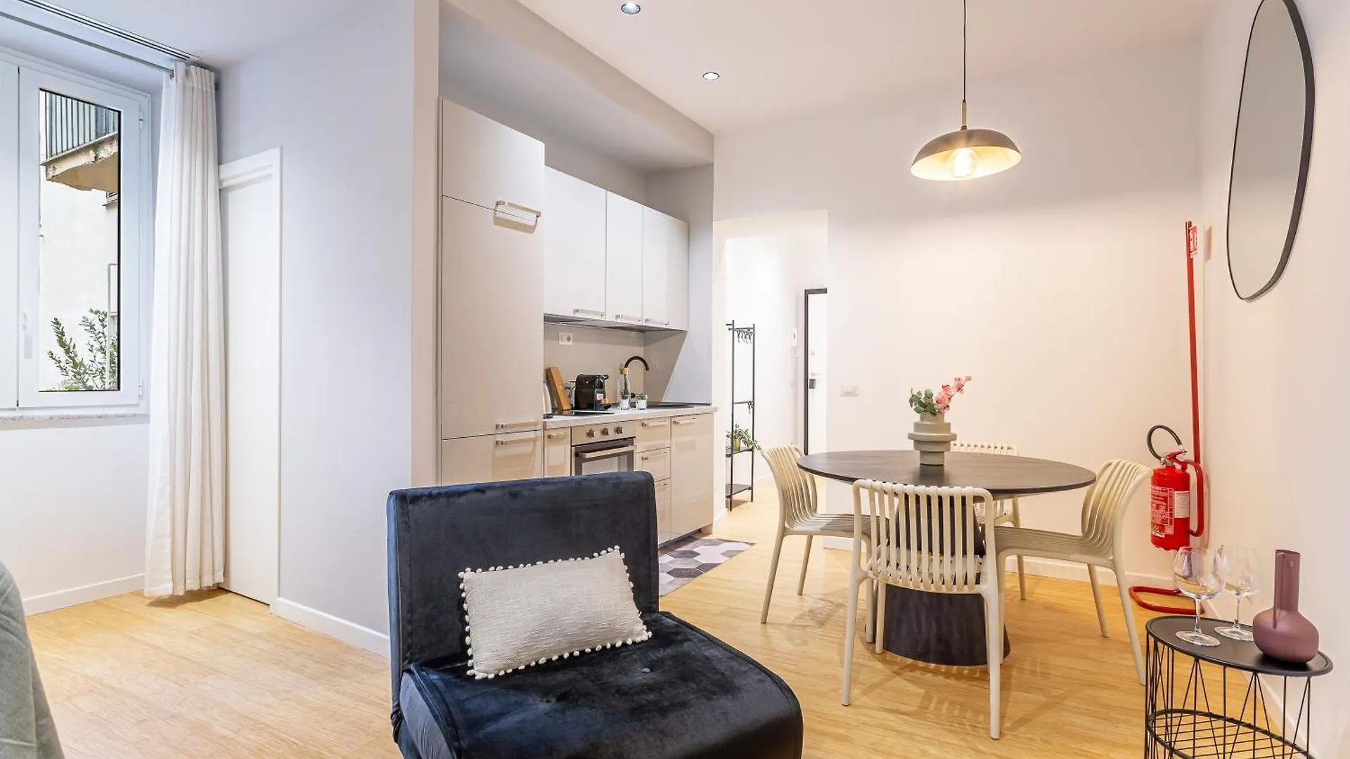 Iflat Monti Brand New Peaceful Apartment 로마