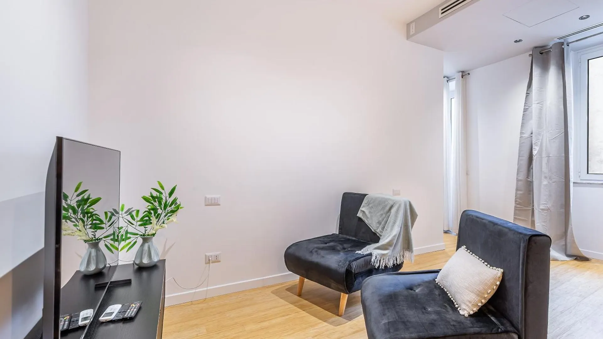 Iflat Monti Brand New Peaceful Apartment 로마