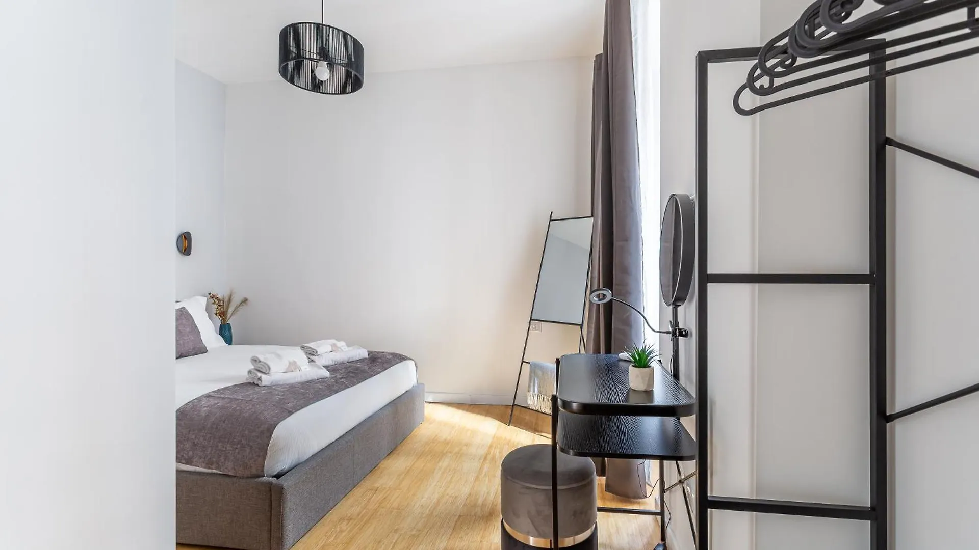 Iflat Monti Brand New Peaceful Apartment 로마